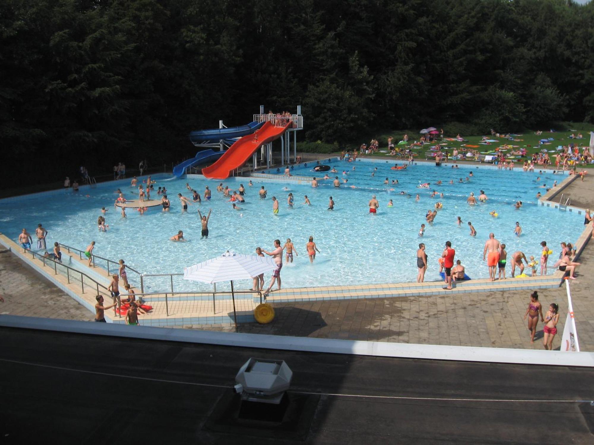 Camping Het Bosbad Emmeloord Dış mekan fotoğraf